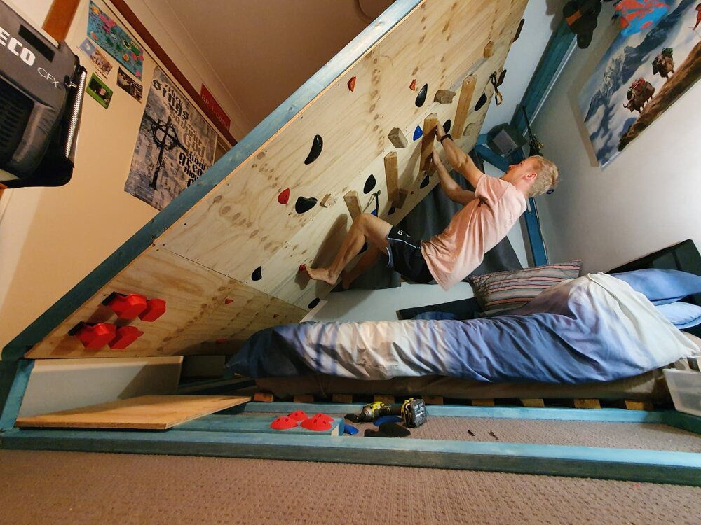 Woody Climb Fit - How To Build A Rock Climbing Wall In Your Garage