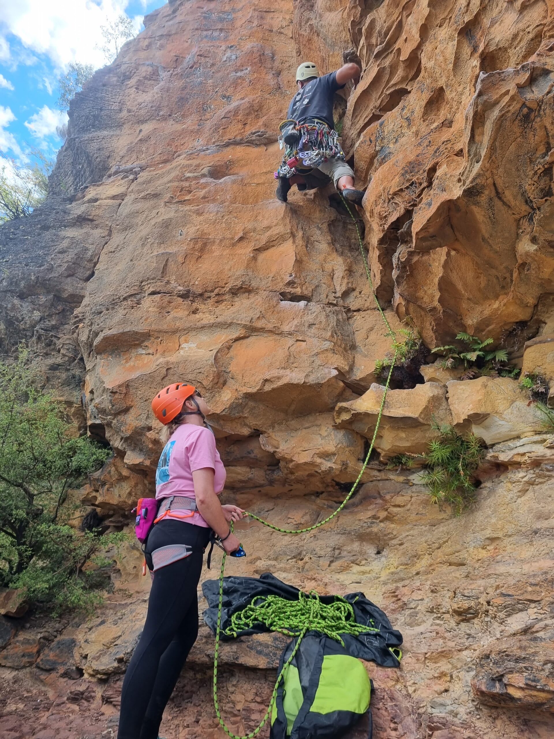 outside_climbing_asm_blue_mountains