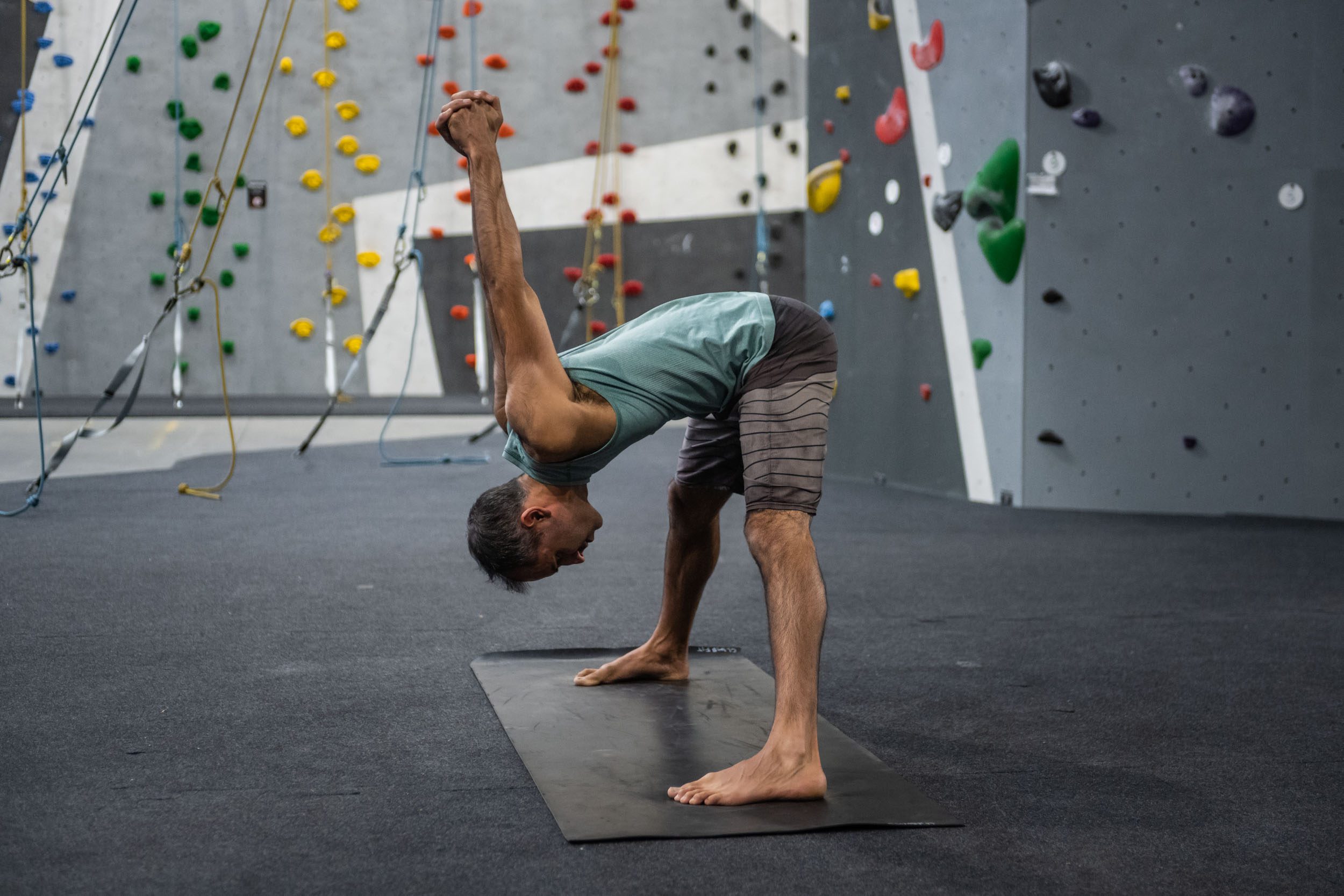 yoga_pose_forward_bend_climbfit