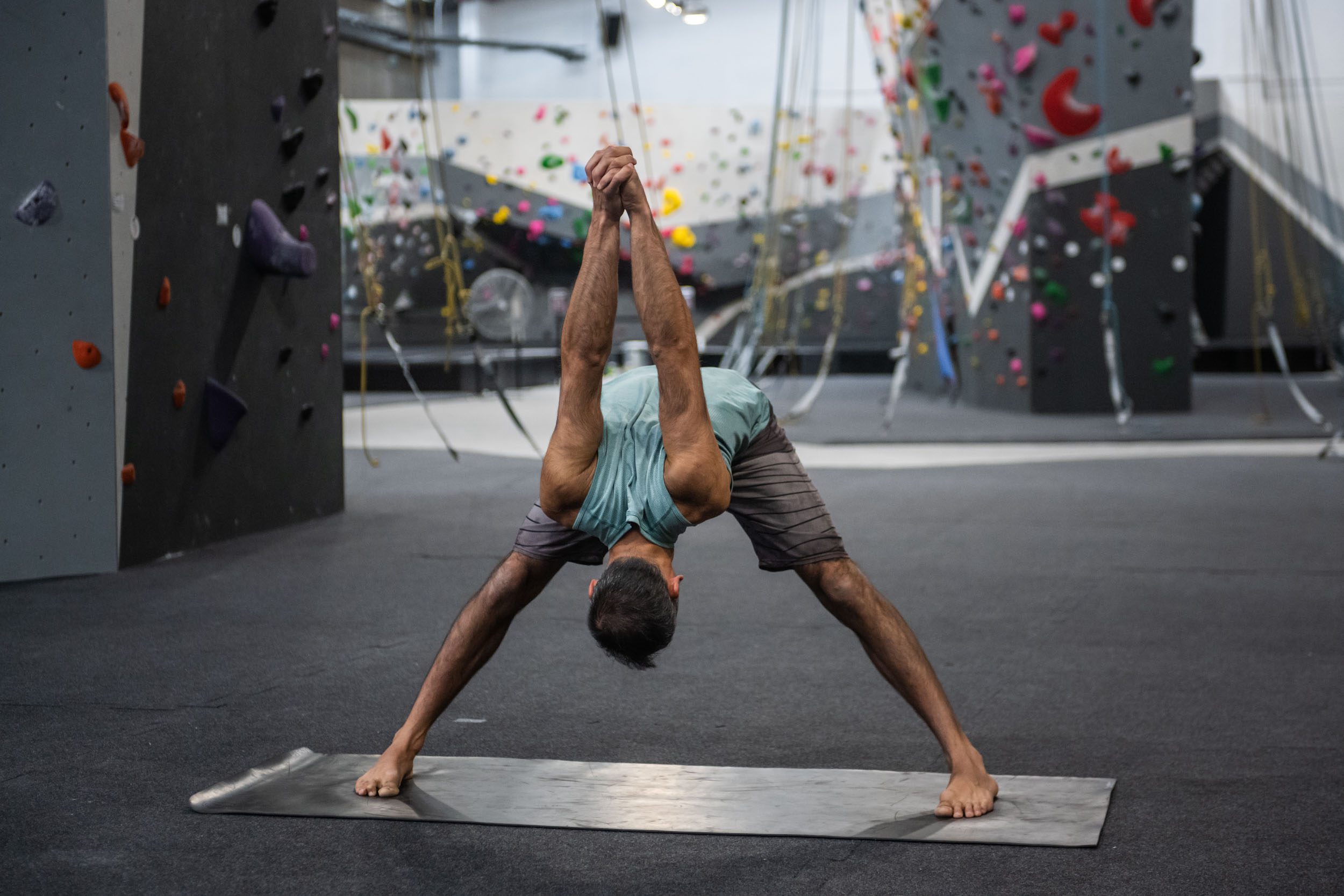 forward bend_yoga_pose_climbers